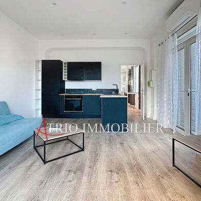 Appartement 2 pièces 890 €