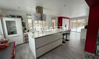 Maison 7 Pièces 209 m² à vendre à Hauts de Bienne (39400)