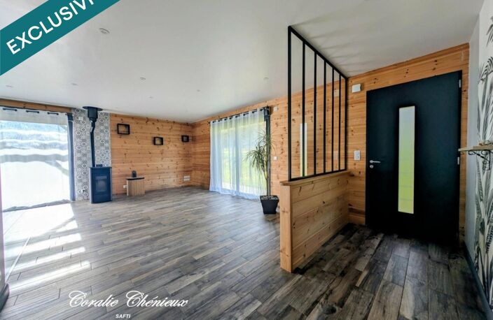 Belle maison en bois récente — photo 3