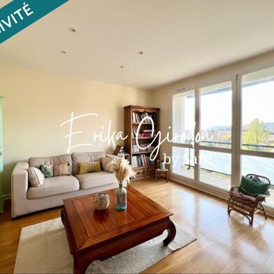 Appartement 4 pièces 230000 €