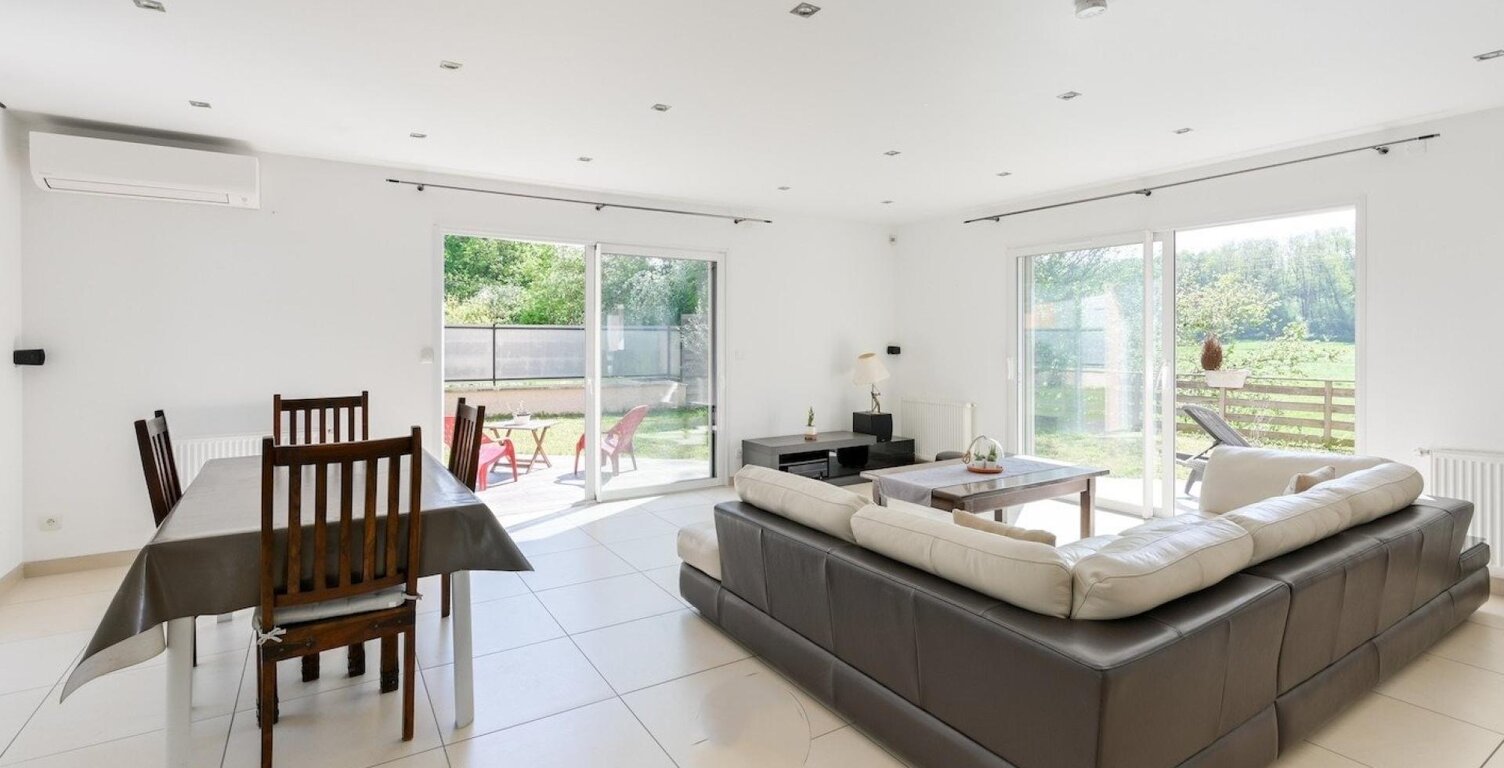 MASSIEUX - VILLA Contemporaine 115 m² avec double garage - Vue dégagée & environnement privilégié — photo 1