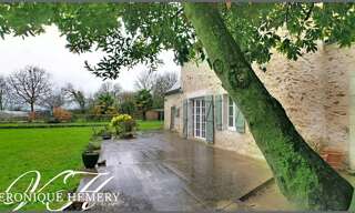 Maison 10 Pièces 200 m² à vendre à Les Hauts-d'Anjou (49330)