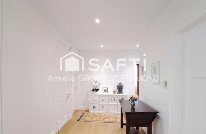 À Riedisheim, appartement rez-de-jardin rénové dans maison individuelle de caractère, 5 pièces 109 m² et 127 m2 en surface de référence, avec jardin privatif 100 m²  Esprit maison 2 caves. — photo 4