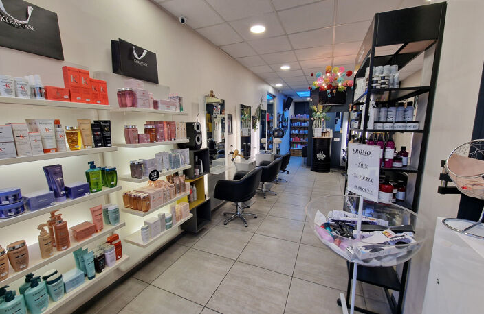 FOND DE COMMERCE   SALON DE COIFFURE   LYON BACHUT — photo 3