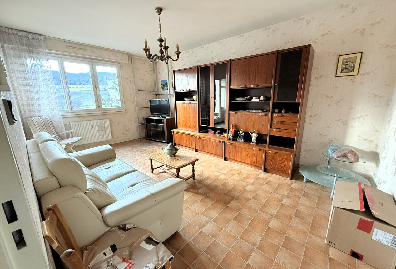 Cognin, proche toutes commodités, lumineux T4 en étage élevé — photo 1