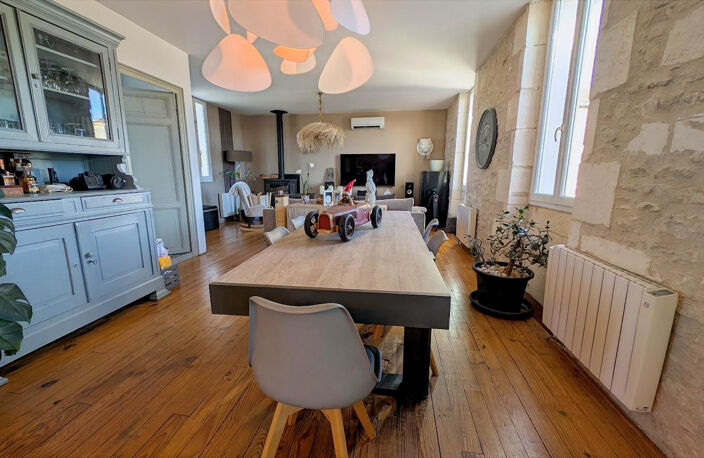 MAISON EN PIERRE -150 m2 - 3 Chambres - REIGNAC — photo 2