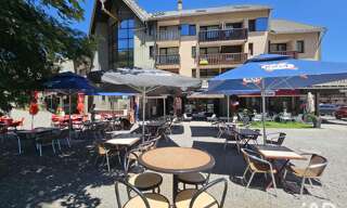 Commerce  190 m² à vendre à Réallon (05160)