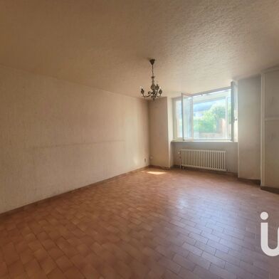 Maison 7 pièces 74900 €