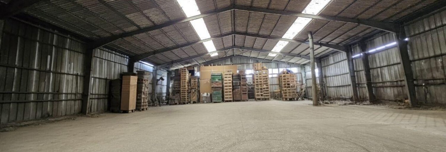 Commerce  1765 m² à vendre à Villevoques (45700)