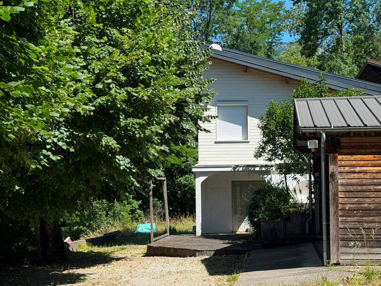 A vendre - Challes les Eaux Hauteurs - Maison avec dépendance locative — photo 1