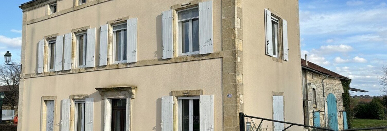 Maison 8 Pièces 193 m² à vendre à Courcôme (16240)