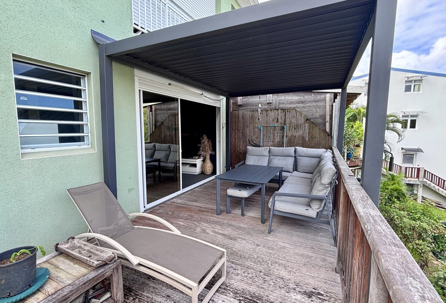 Nouveau ! Superbe F4 avec grande terrasse et garage — photo 1