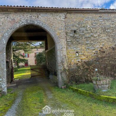 Maison 21 pièces 708900 €