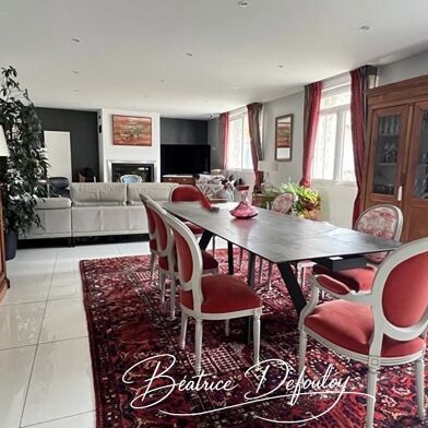 Maison 9 pièces 880000 €