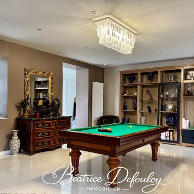 Maison 9 pièces 880000 €