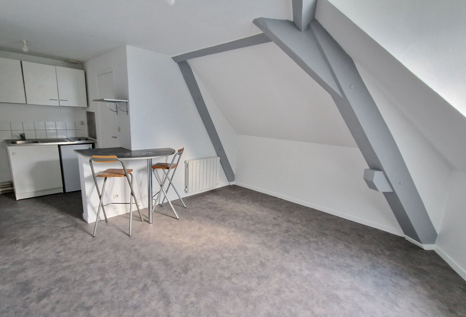 F2 31 M2 DERNIER ETAGE - ROUEN RICARVILLE — photo 1