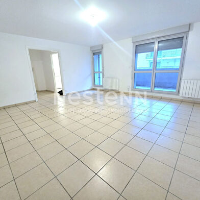 Appartement 6 pièces 1129 €