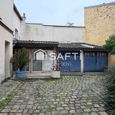 Garage  33000 €