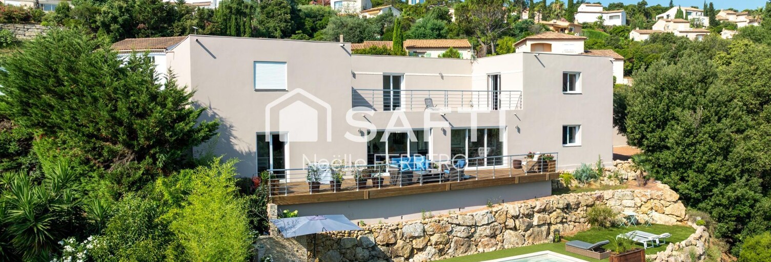 Maison 6 Pièces 210 m² à vendre à Roquebrune-sur-Argens (83380)