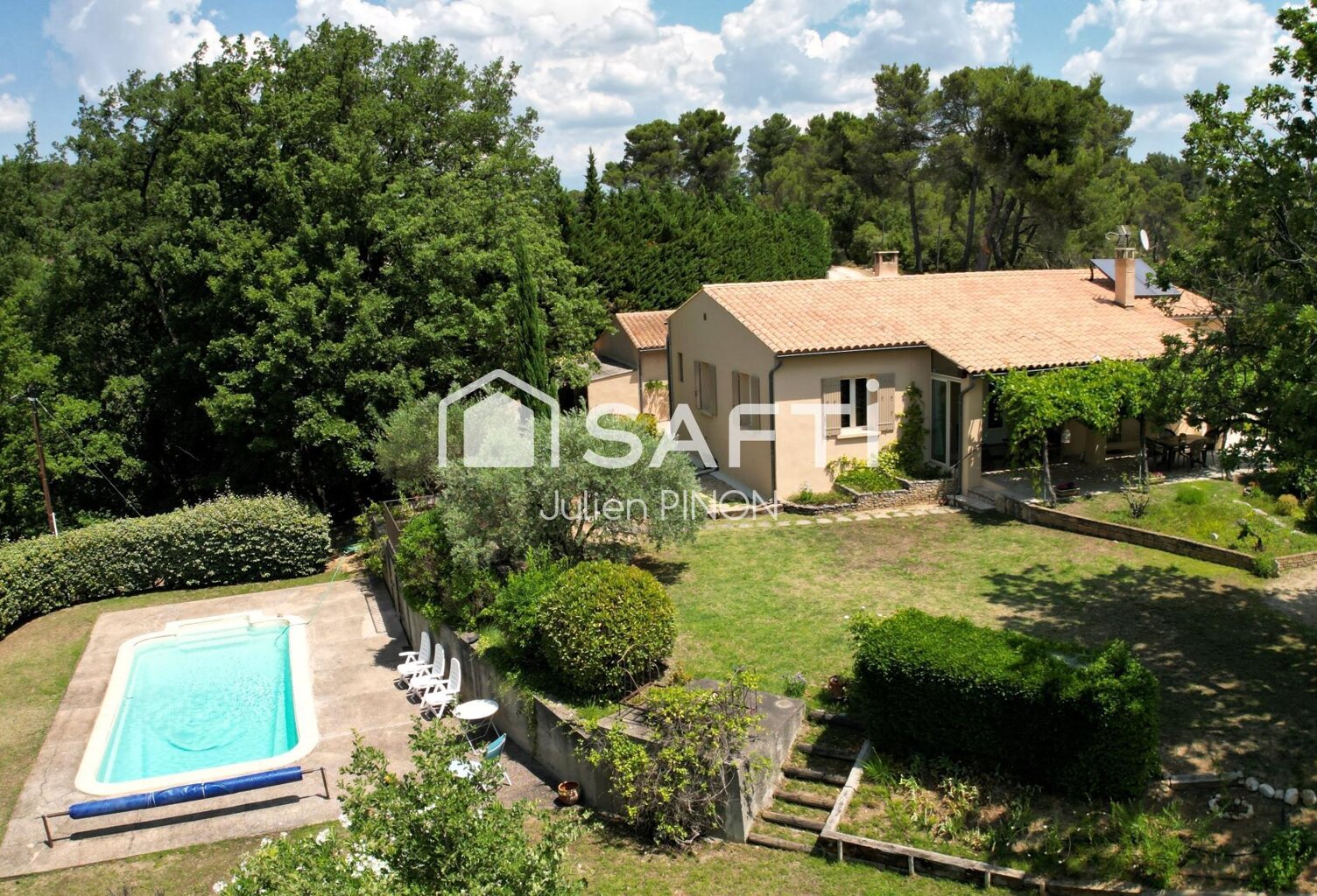 MAGNIFIQUE PROPRIETE A GOULT (LUBERON) — photo 1
