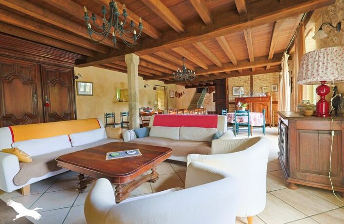 Maison en pierre de 17 pièces principales — photo 4