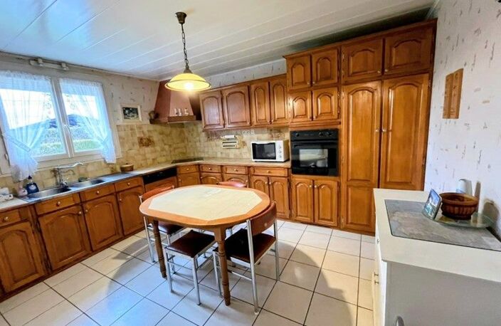 Vente maison 5 pièces 150 m² Aixe-sur-Vienne (87700) — photo 2