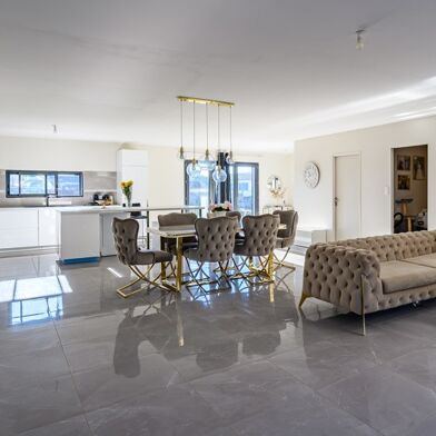 Maison 6 pièces 324000 €