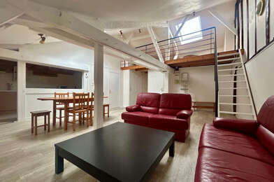 Appartement 4 pièces 220500 €