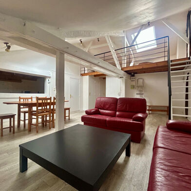 Appartement 4 pièces 220500 €