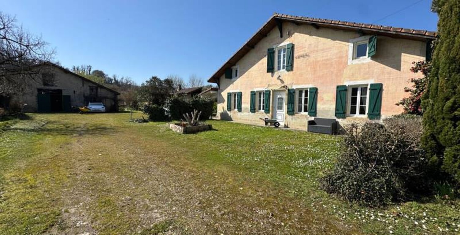 Maison en pierre de 6 pièces principales — photo 1