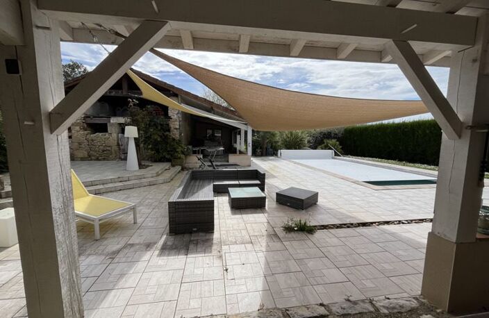 Maison en pierre de 6 pièces principales — photo 3
