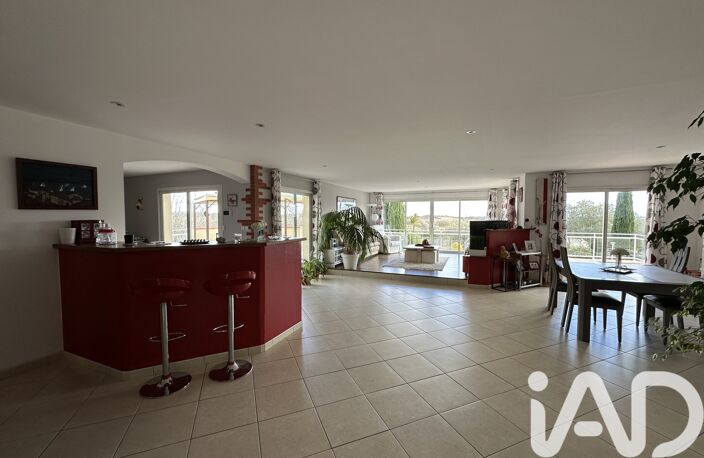 Vente Maison/villa 8 pièces — photo 3