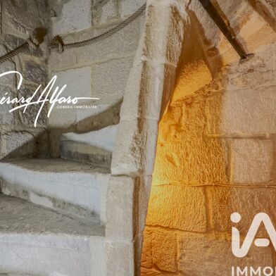 Immeuble  235000 €