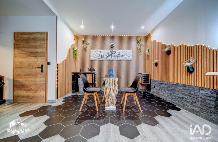 Vente Murs commerciaux 101 m&sup2; — photo 2
