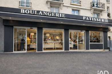 Commerce  680000 €