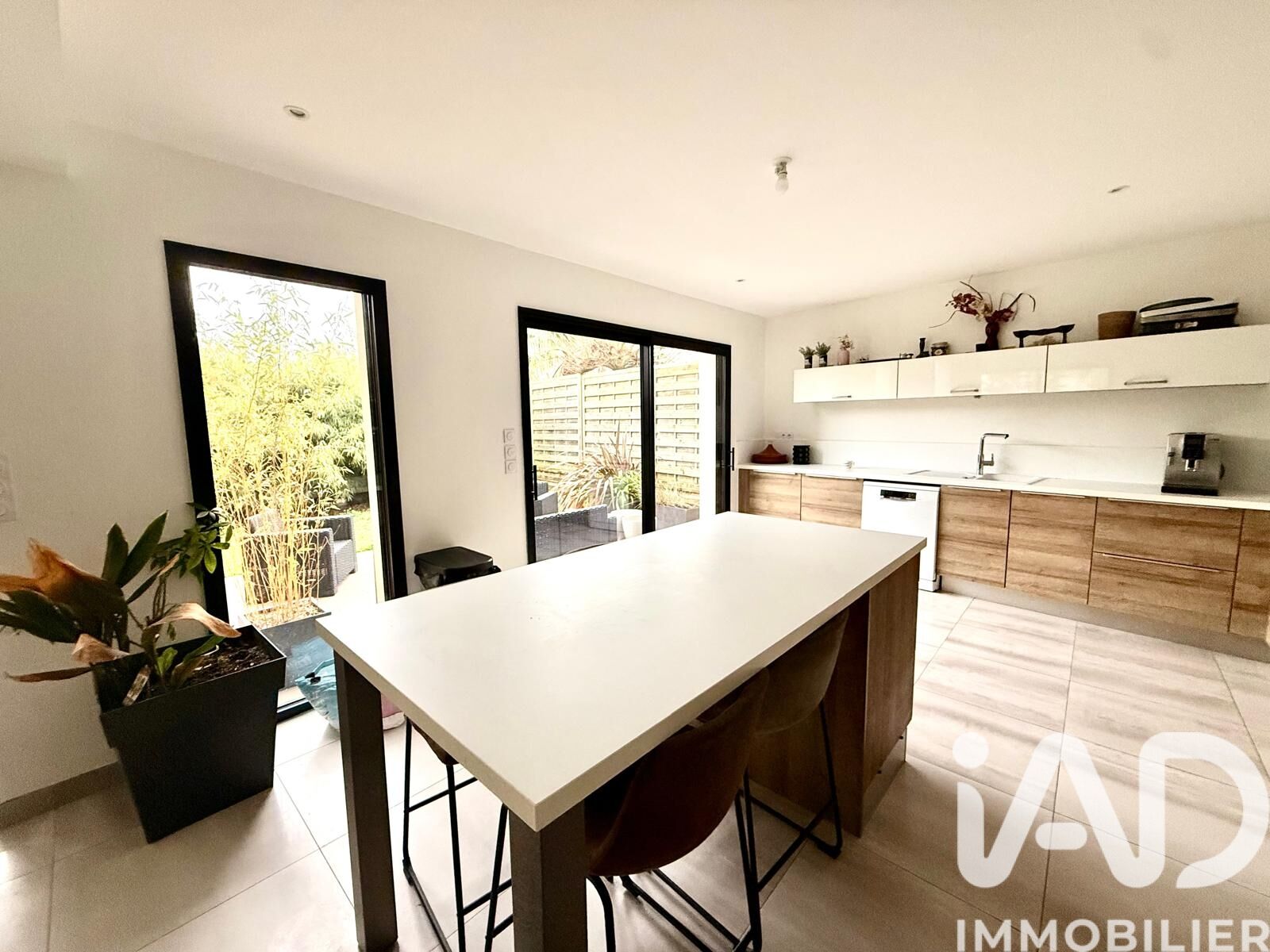 Vente Maison/villa 8 pièces - Photo 2