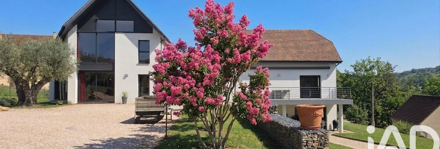 Maison 6 Pièces 243 m² à vendre à Saint-Jean-Lespinasse (46400)