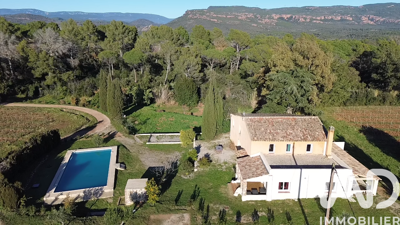 Vente Maison/villa 9 pièces - Photo 2