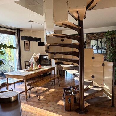 Maison 7 pièces 299000 €