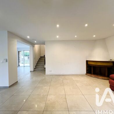 Maison 5 pièces 395000 €