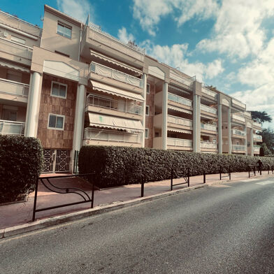 Appartement 2 pièces 1200 €