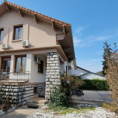 Commerce 10 pièces 670000 €