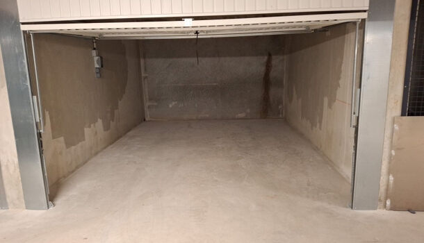 Parking  à louer Marseille 8eme 13008