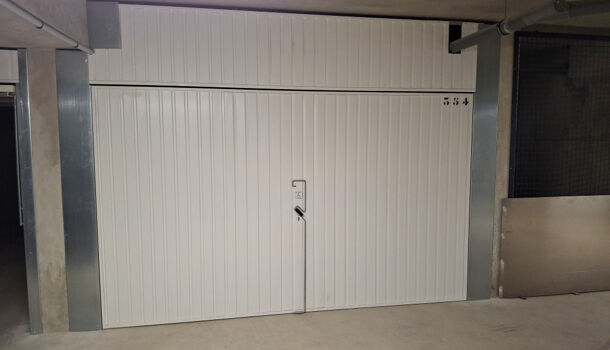 Parking  à louer Marseille 8eme 13008