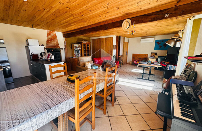 Ensemble immobilier de deux maisons à Mombrier — photo 3