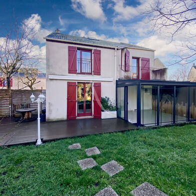 Maison 6 pièces 329900 €