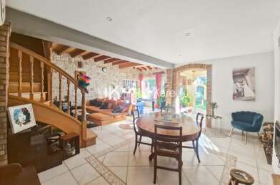 Maison 8 pièces 400000 €