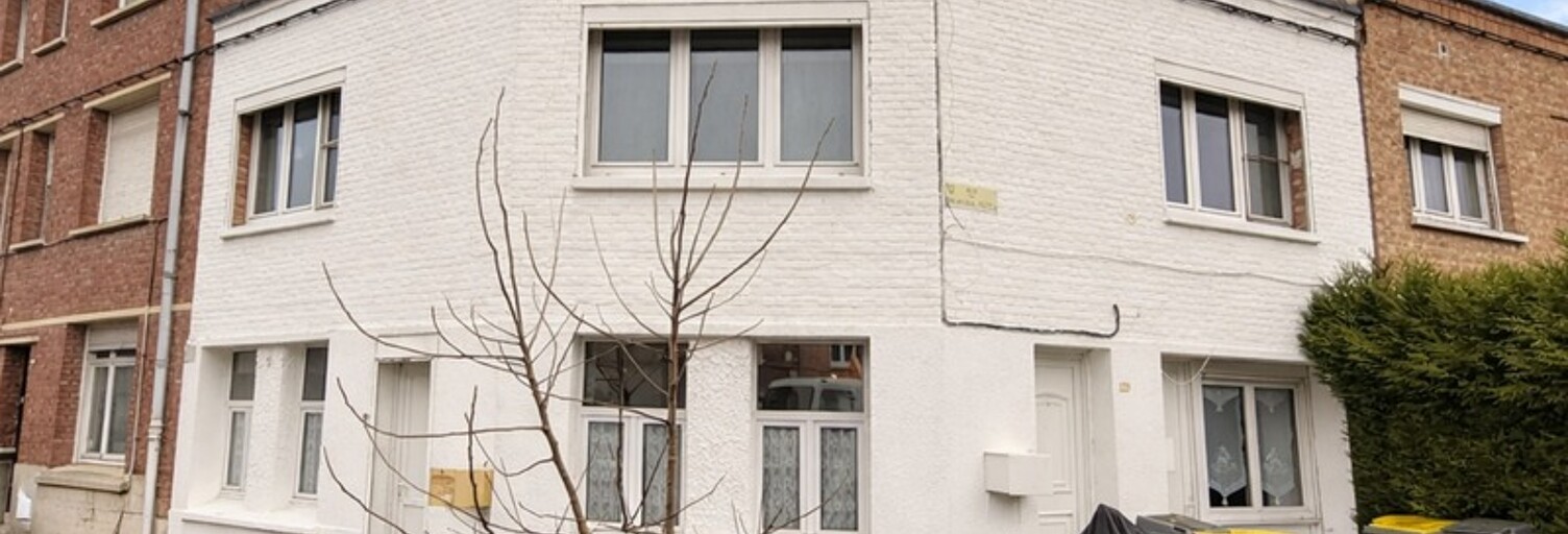 Immeuble  123 m² à vendre à La Chapelle-d'Armentières (59930)