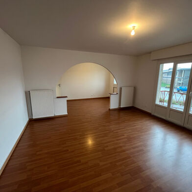Appartement 4 pièces 737 €