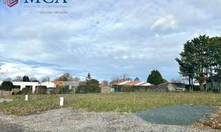 Terrain  333 m² à vendre à Bourgneuf (17220)